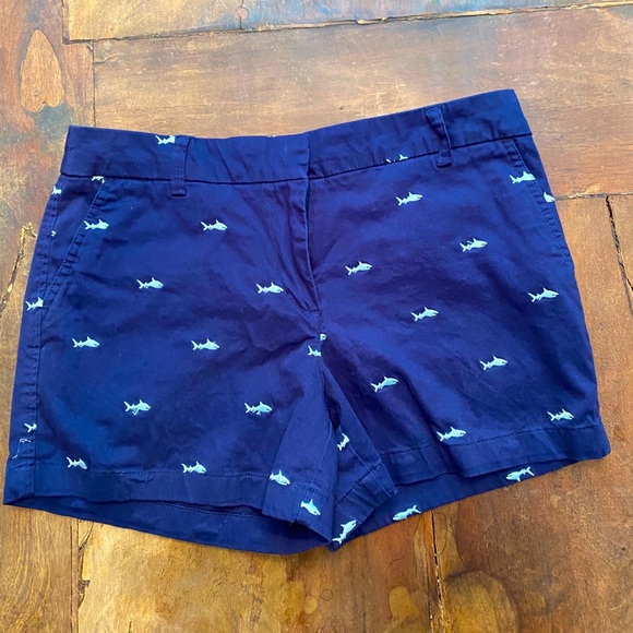 Cambridge size 8 blue shorts
